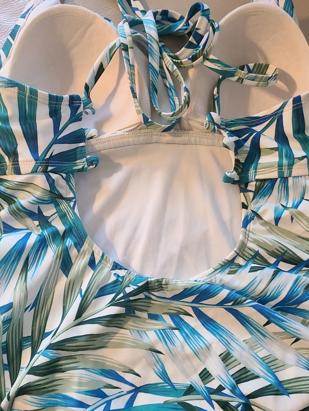 Time and Tru Blue & Green Tropical Leaf One-Piece Swimsuit - Picture 4 of 6